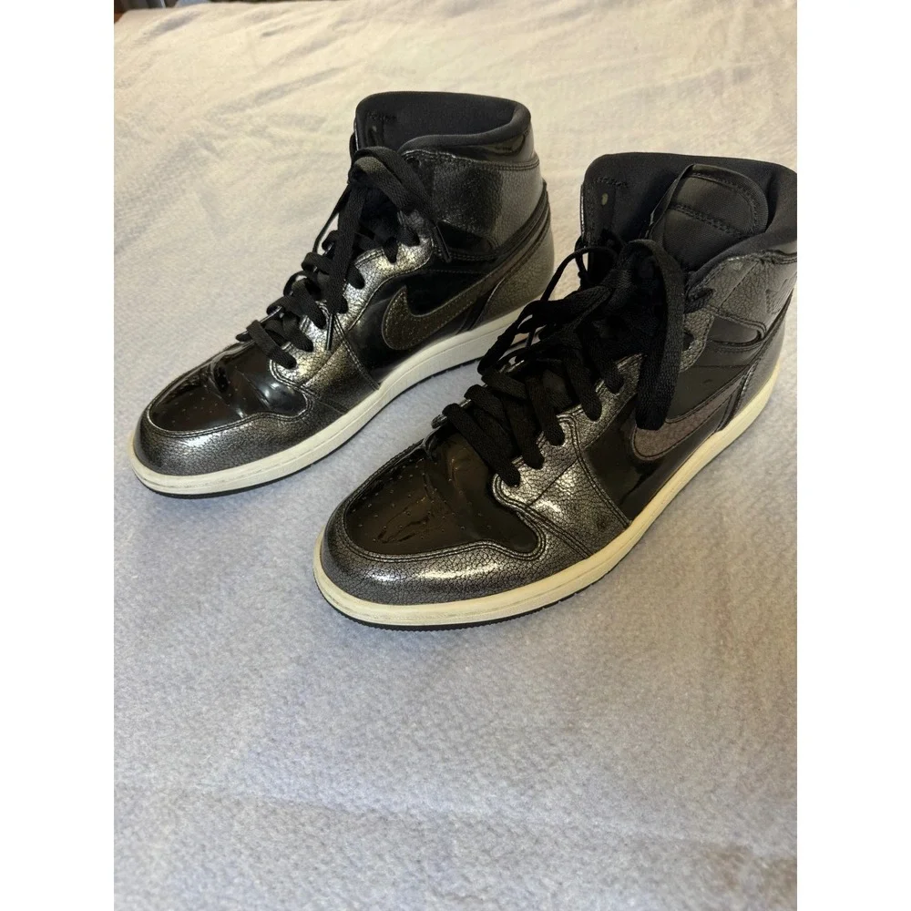 Nike Air Jordan 1 Retro High Black Metallic Silver Sneakers 332550-017 Mens 10